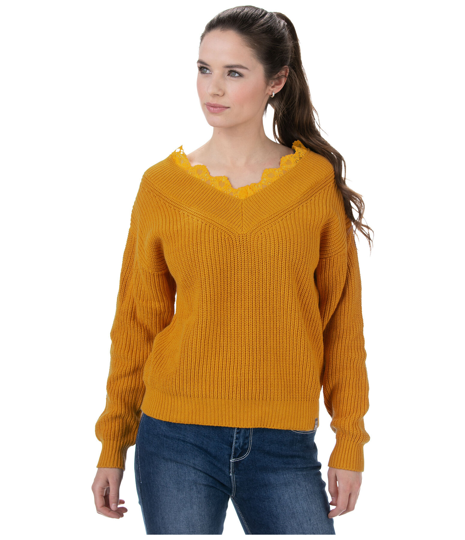 Pullover Lace