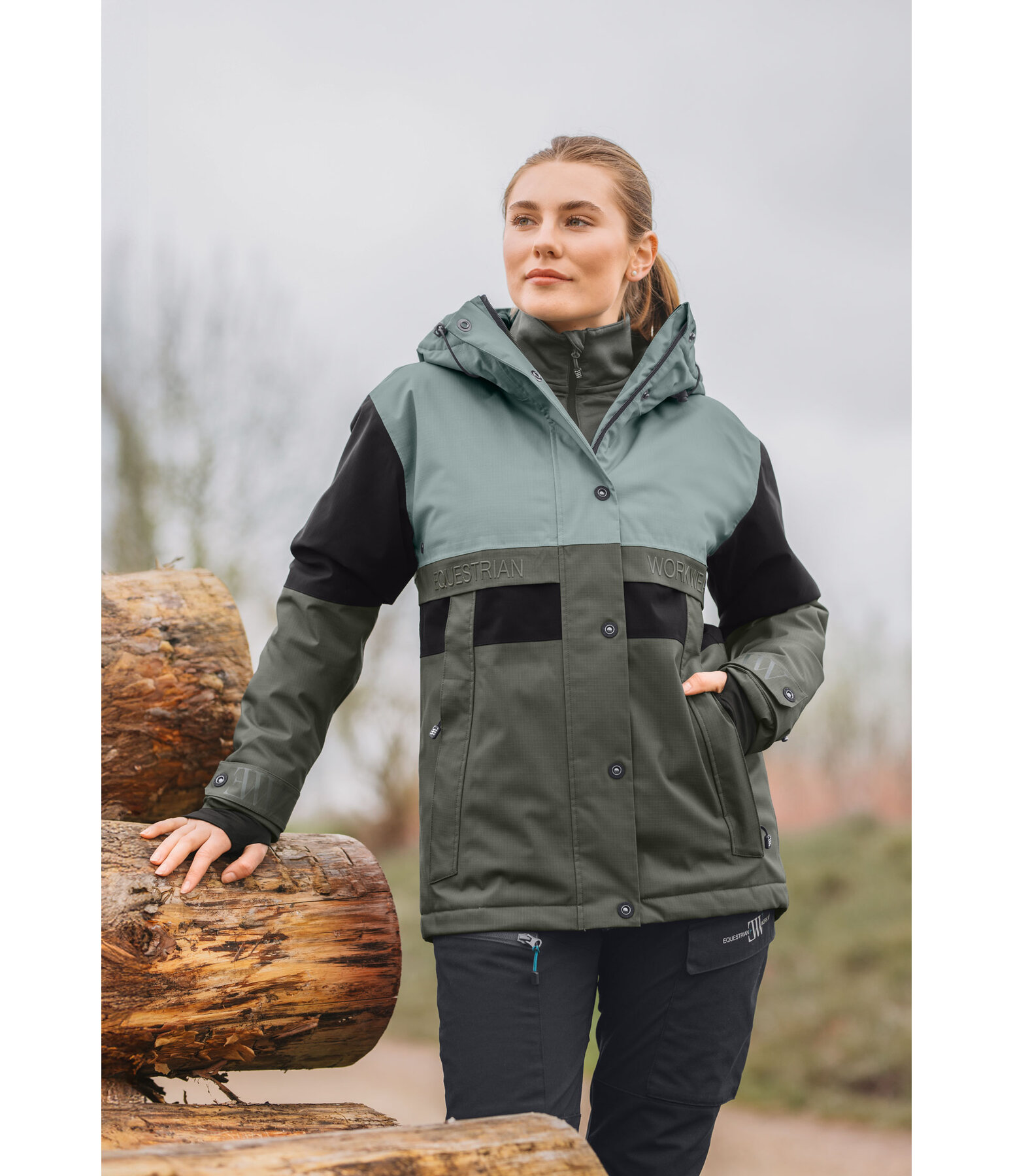 Giacca outdoor invernale con cappuccio