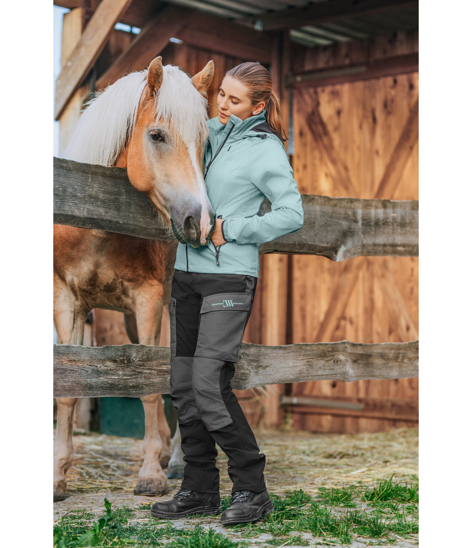 Giacca softshell traspirante con cappuccio rimovibile