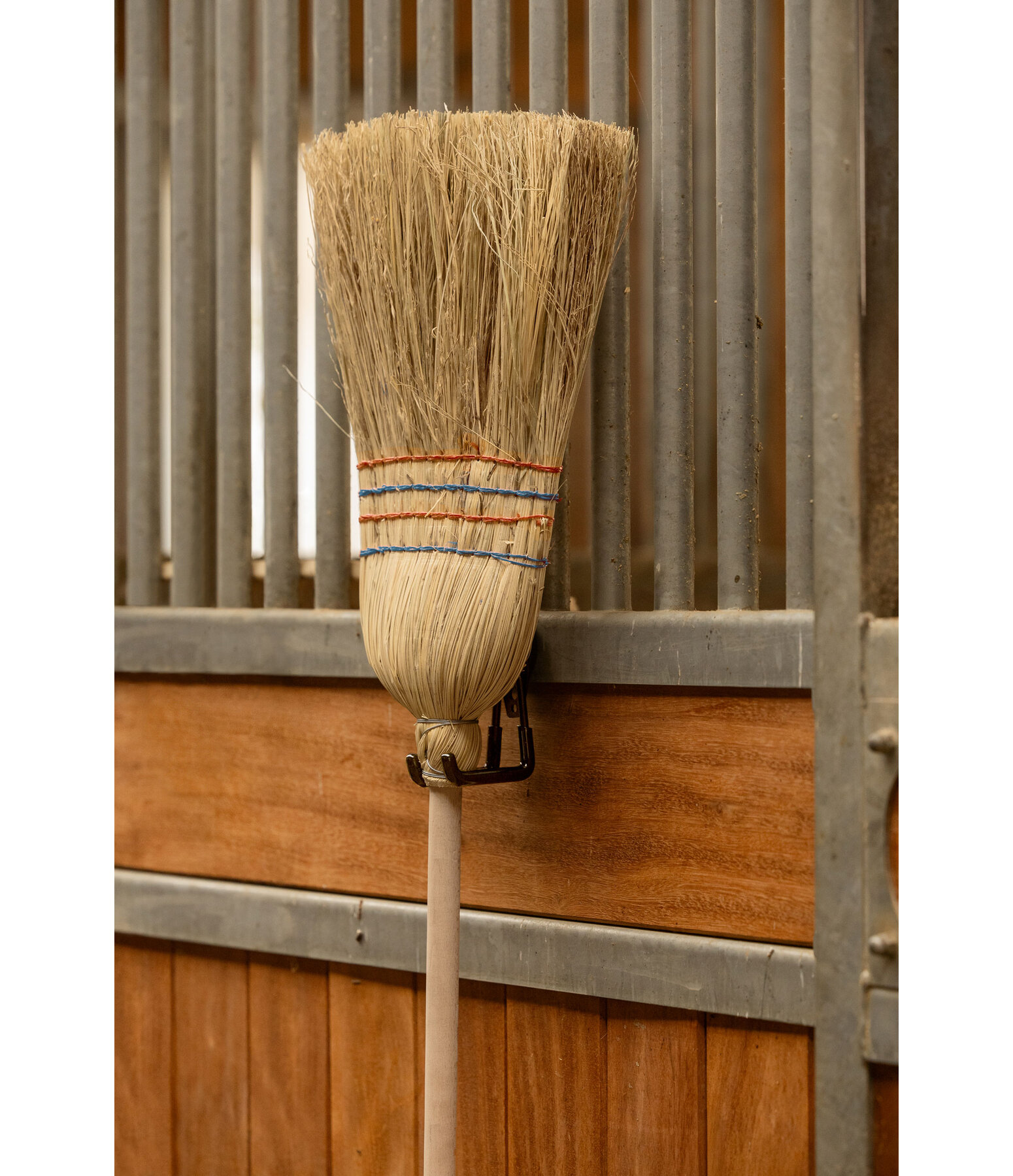 Gancio magnetico universale