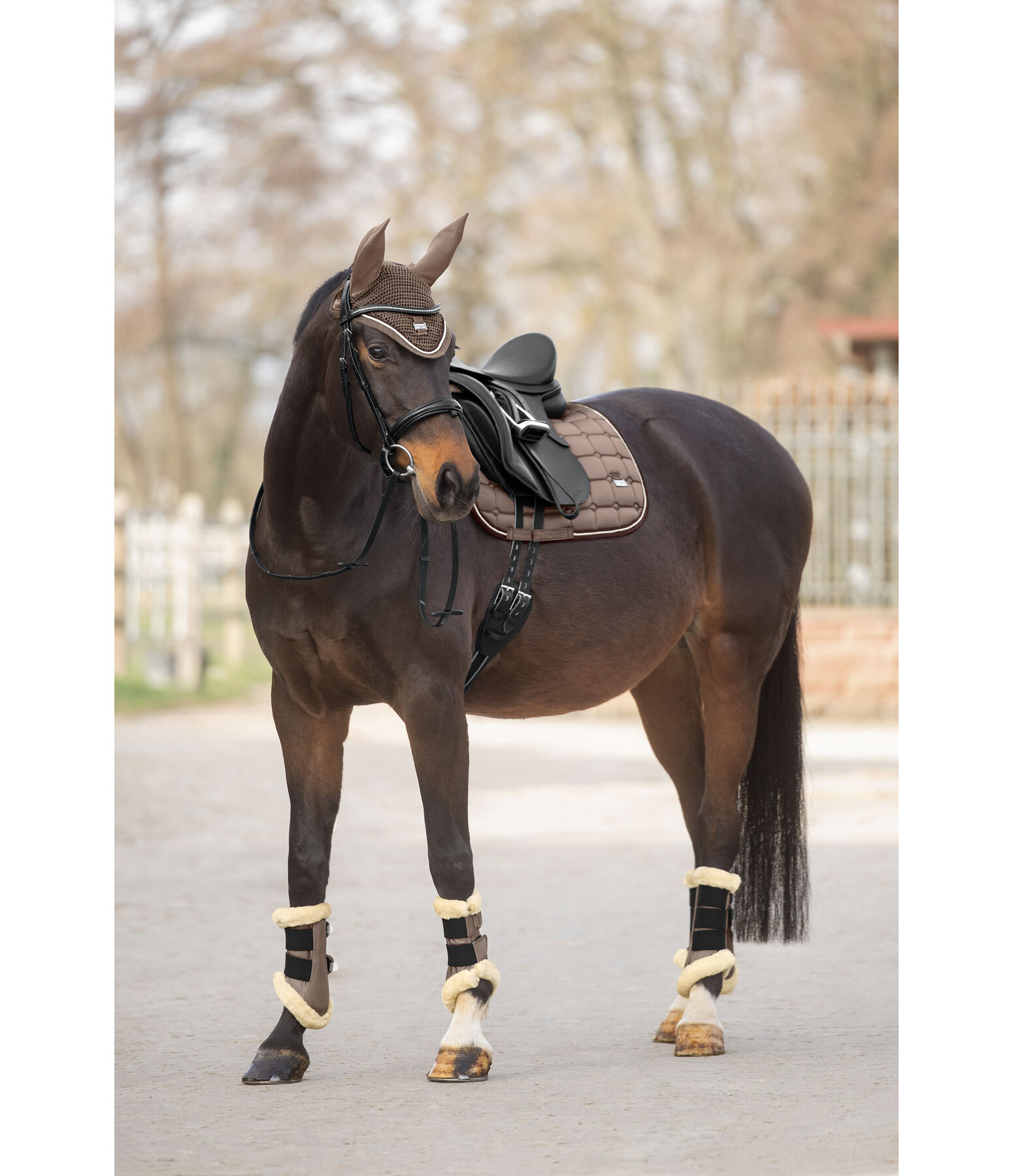Stinchiere da dressage con pelliccia sintetica Essential, anteriori