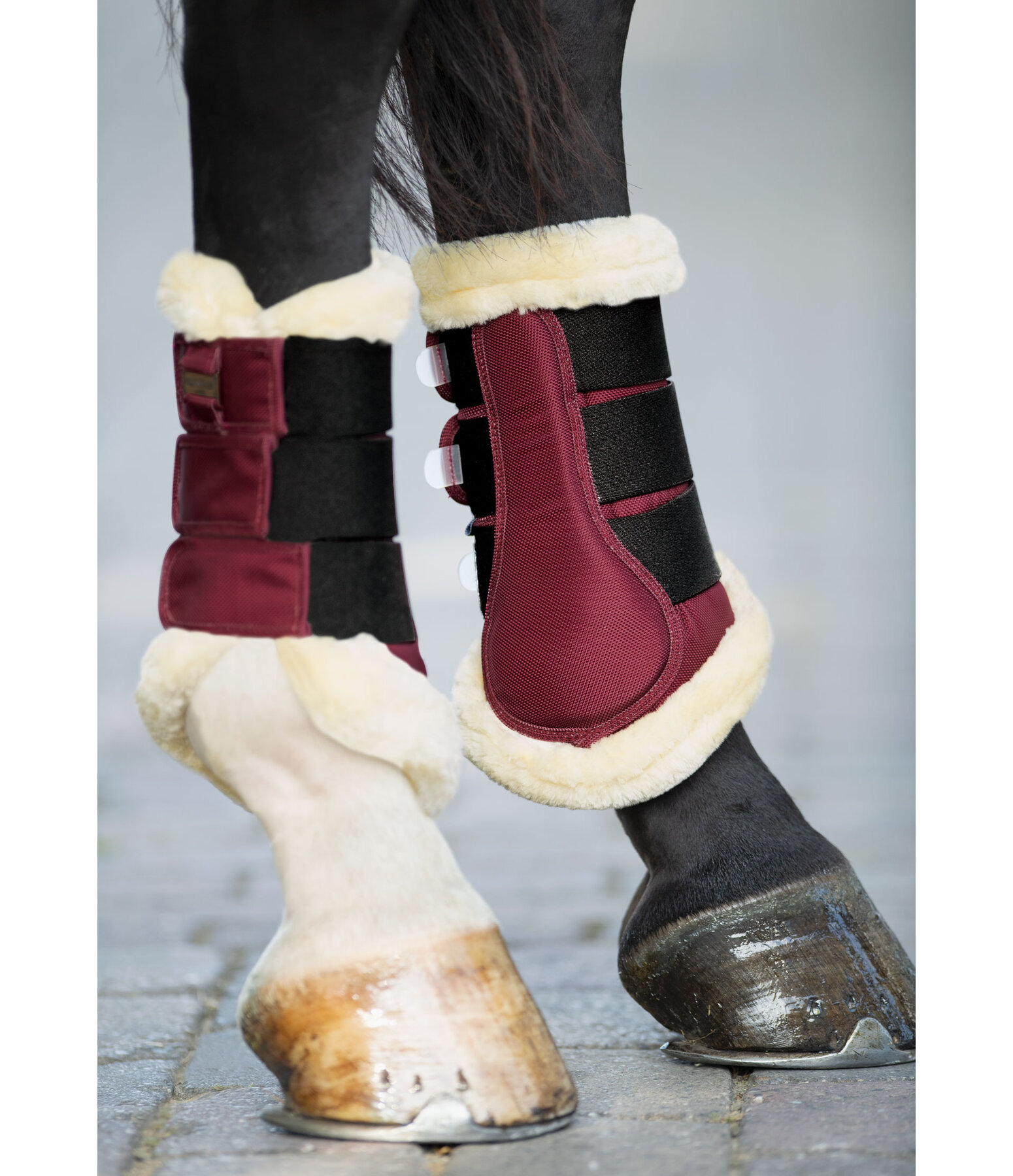 Stinchiere da dressage con pelliccia sintetica Essential, posteriori