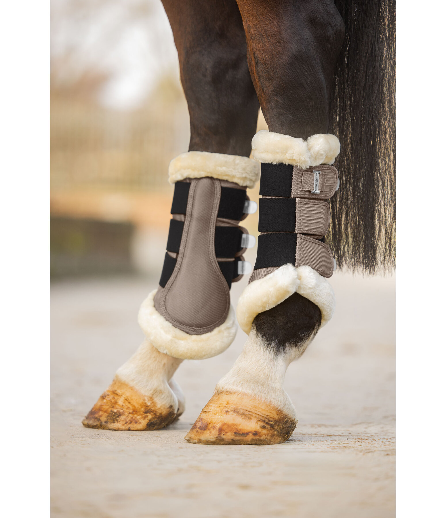 Stinchiere da dressage con pelliccia sintetica Essential, posteriori