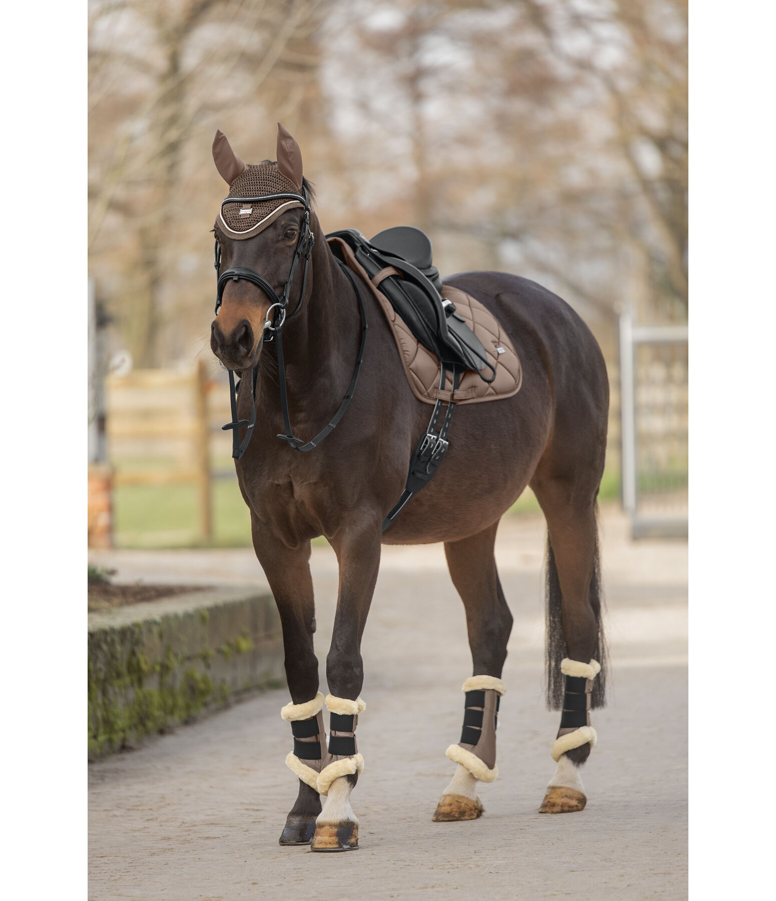 Stinchiere da dressage con pelliccia sintetica Essential, posteriori