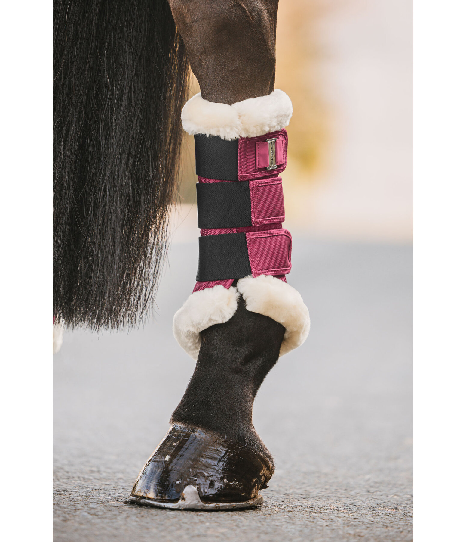 Stinchiere da dressage con pelliccia sintetica Essential, posteriori