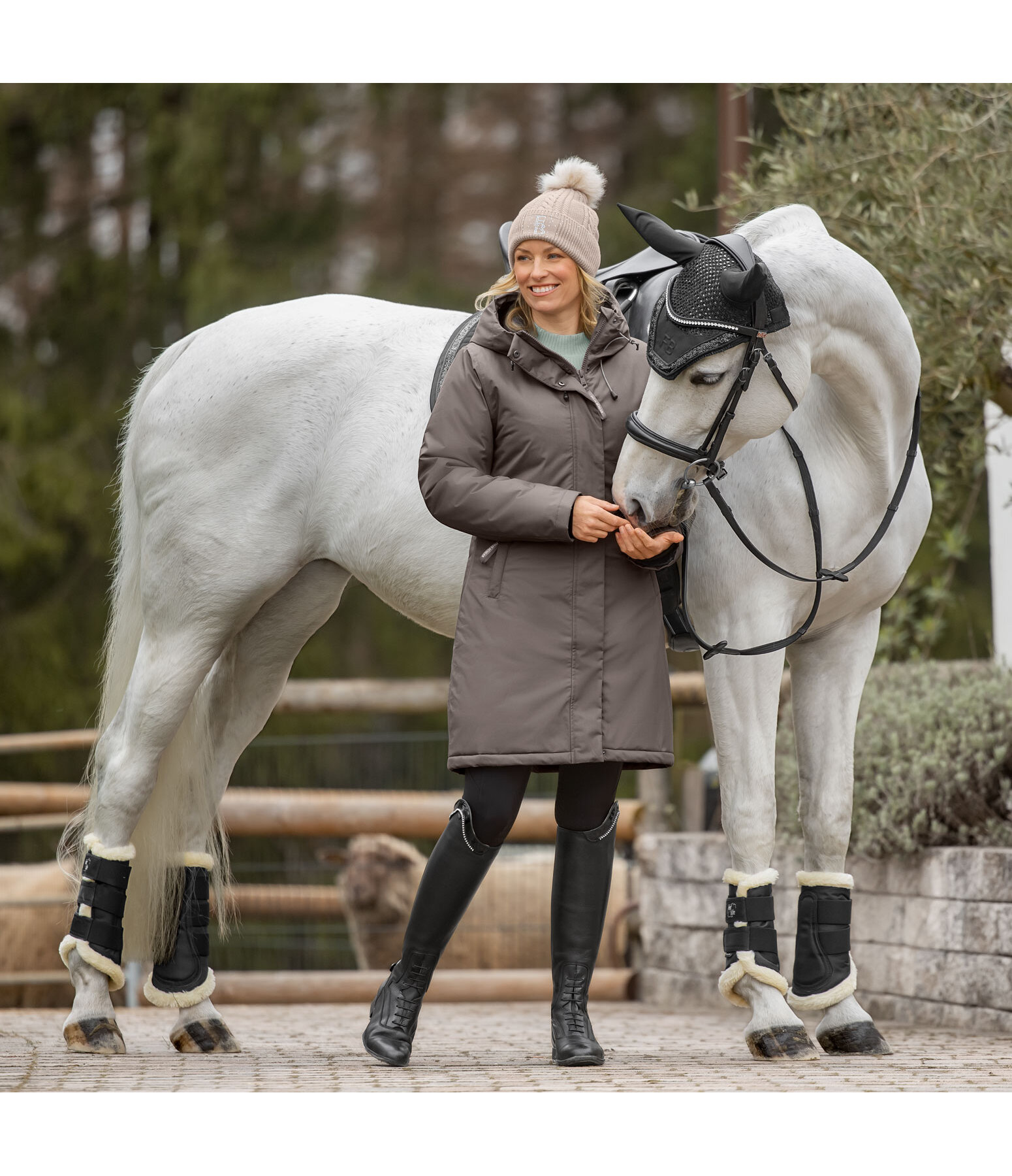Cappotto da equitazione funzionale con cappuccio Amelie