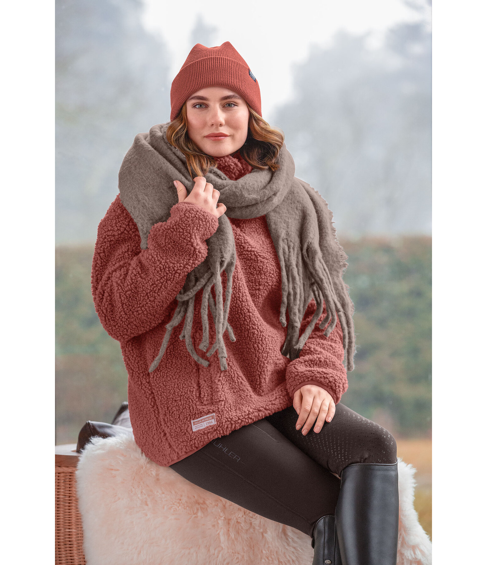Pullover in pelliccia sintetica Tara