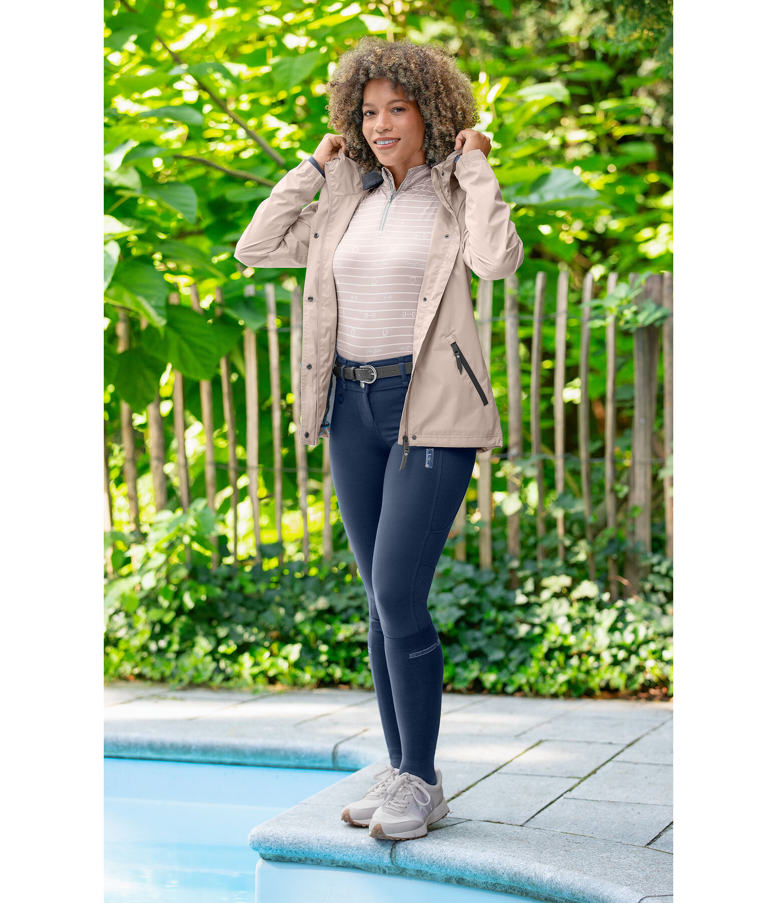 Giacca da equitazione funzionale con cappuccio Klara Life Cycle