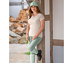 Outfit da donna Sofia in champagne