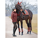 Outfit da donna Mara in merlot