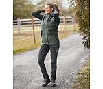 Outfit da donna con gilet combinato outdoor