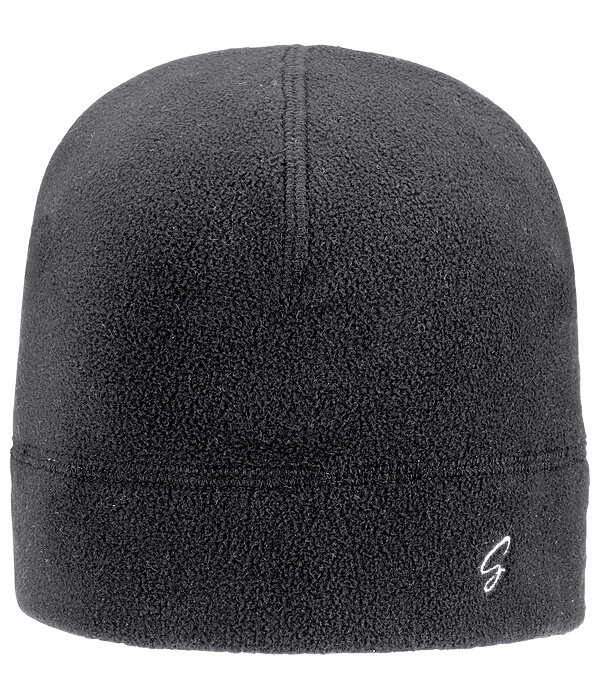 Beanie in pile