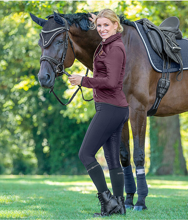 Outfit Lilly II in vineyard