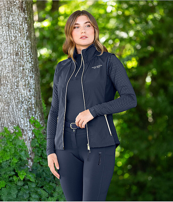 Outfit da donna Jeanne in navy