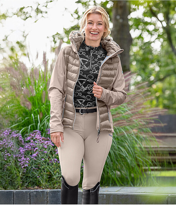 Outfit da donna Cora in taupe