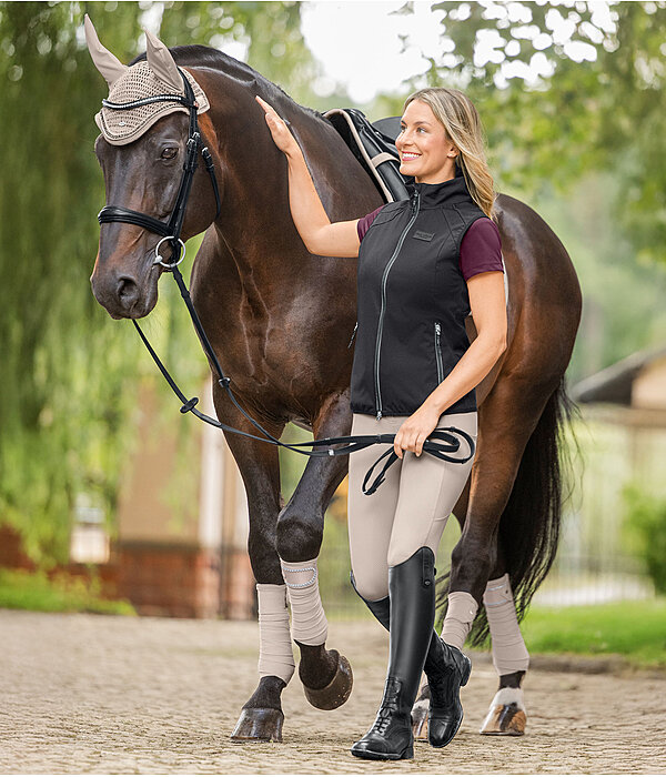 Outfit da donna Leona in nero