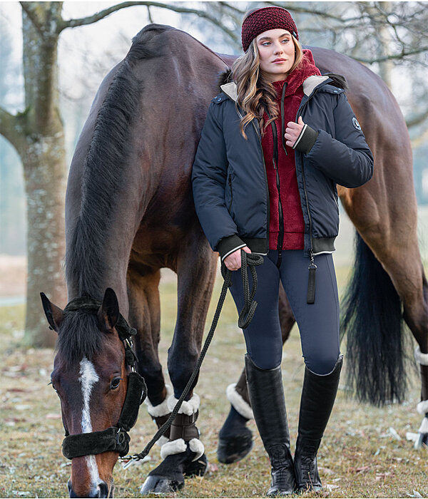 Outfit da donna Elisa in navy