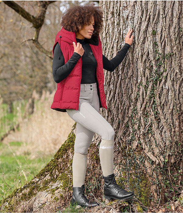 Outfit da donna Mira II in ciliegia